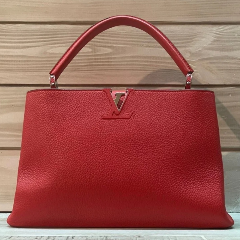 Louis Vuitton Capucines MM handbag